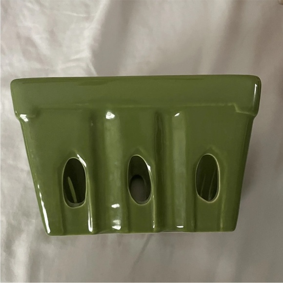 AC Moore Nicole’s Kitchen Green Berry Basket - Picture 5 of 6